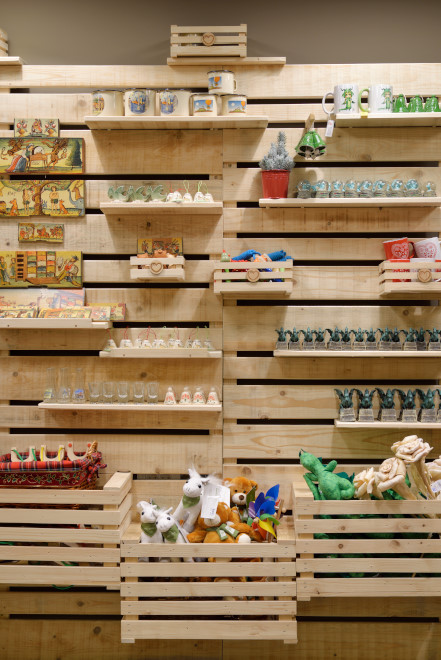 2 shops